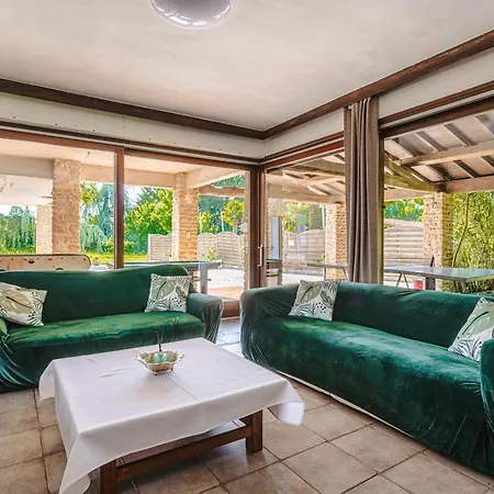 D'hote Emeraude Couette-café Genouille (Charente-Maritime)