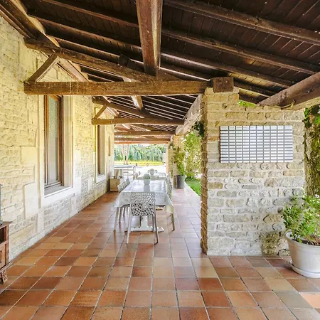 D'hote Emeraude 3*