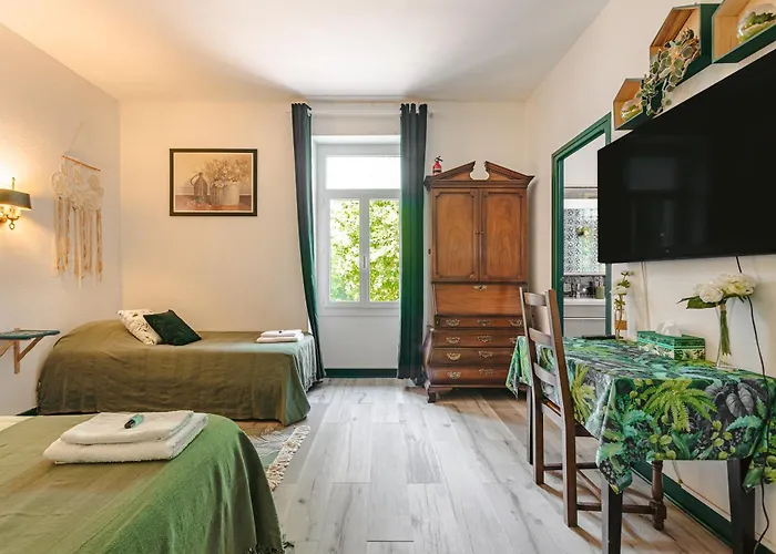 D'hote Emeraude 3* Genouille (Charente-Maritime)