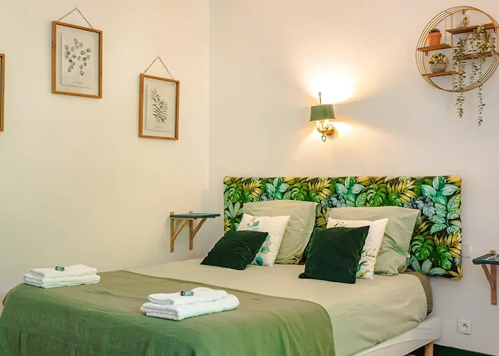 D'hote Emeraude Bed and breakfast