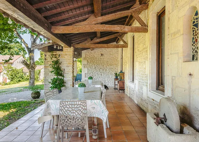 D'hote Emeraude Genouille (Charente-Maritime)