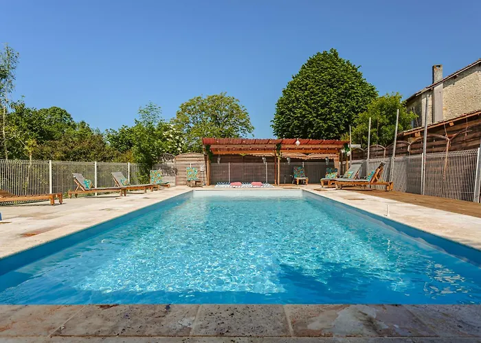 D'hote Emeraude Bed and breakfast