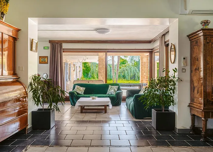 D'hote Emeraude Bed and breakfast